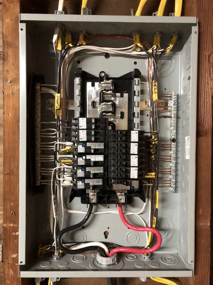 Slide of Emanuel Morales Electric