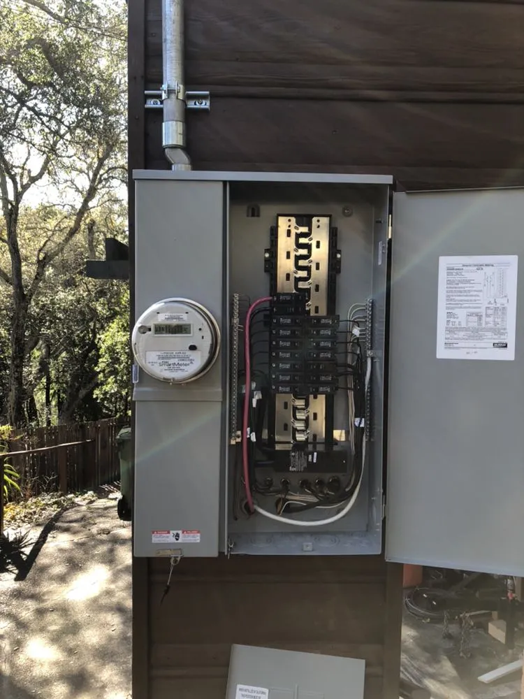 Reliable electrician providing wiring installation in , 