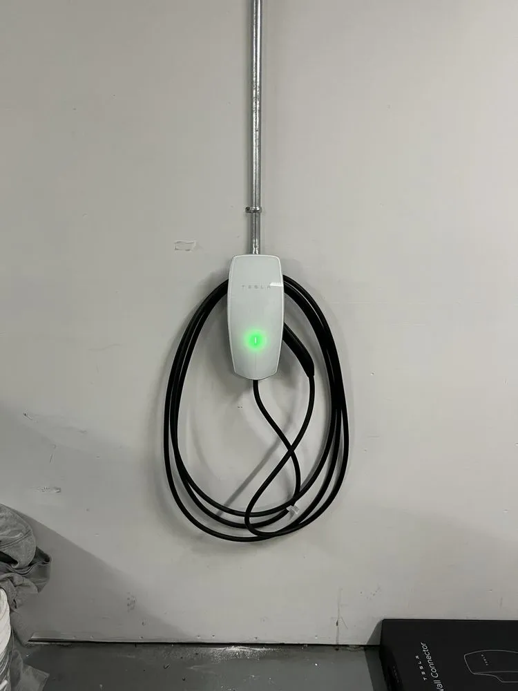 Slide of Emanuel Morales Electric