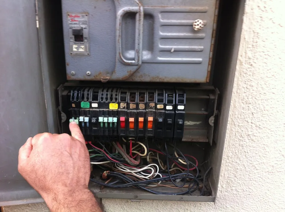 Affordable panel upgrade experts serving , - Emelco Electric
