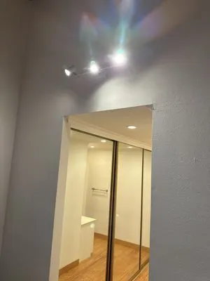 Emelco Electric Logo