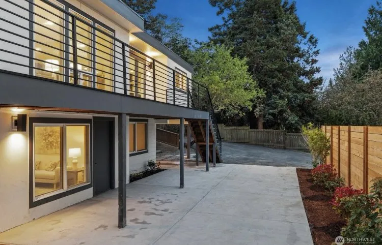 Slide of Emerald City Electric