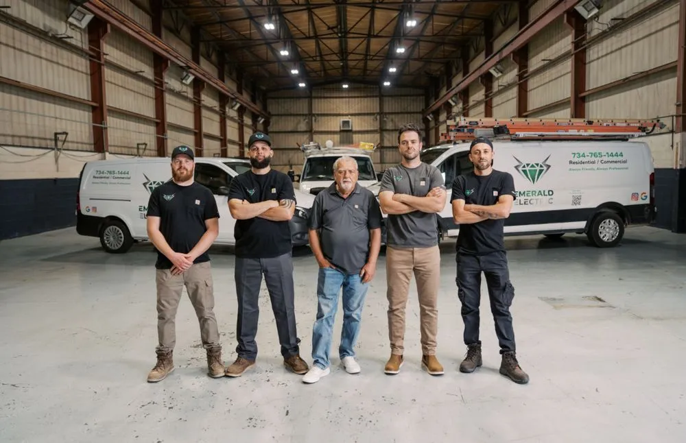 Licensed electrician providing circuit breaker repair in Canton Township, MI - Emerald Electric