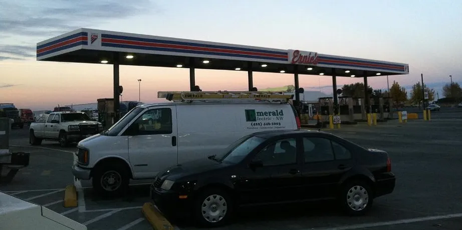 Slide of Emerald Electric NW