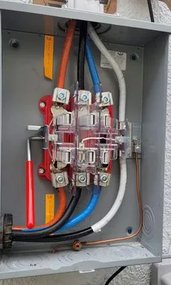 Emerald Electric Logo