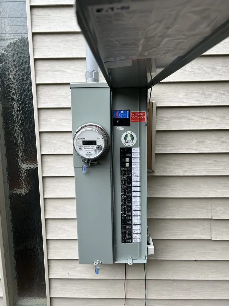 Slide of Emerald State Electric