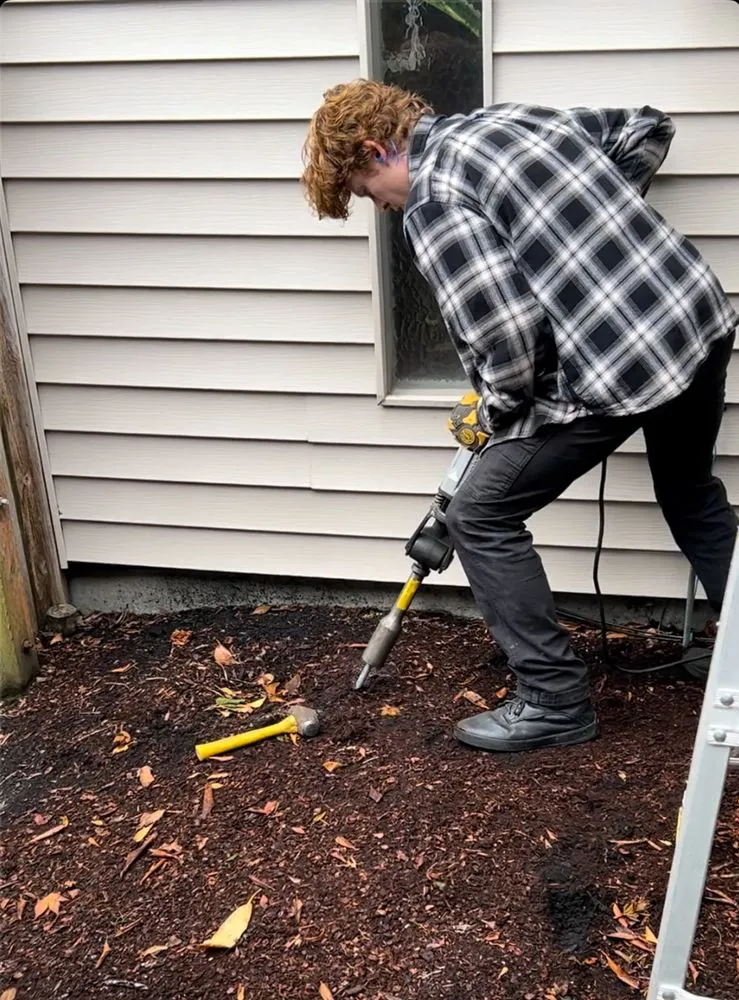 Slide of Emerald State Electric