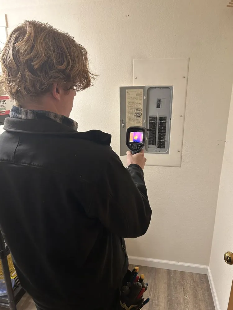 Trusted electrician providing lighting installation in , 