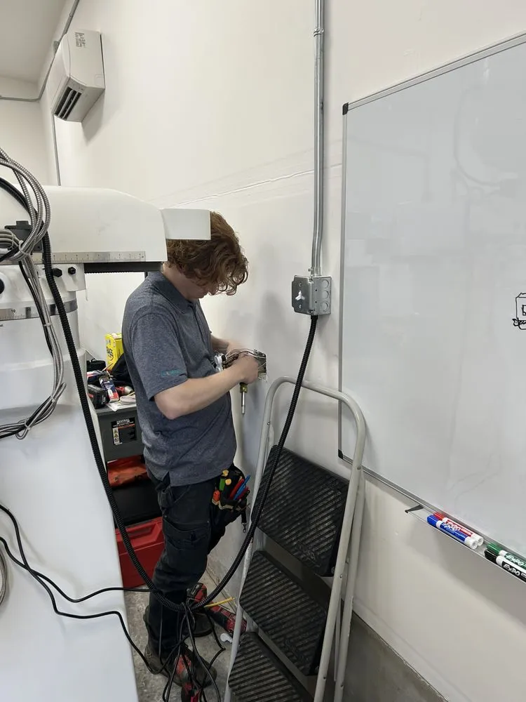 Slide of Emerald State Electric