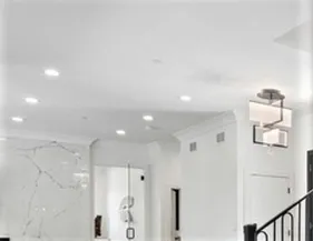 Emergency One Electric Logo