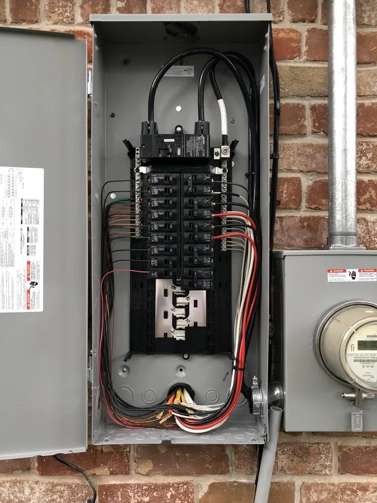 Slide of Emersyn Electrical Services