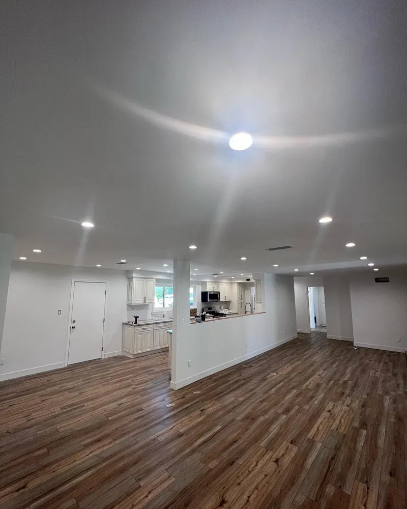 Professional electrician providing emergency electrical service in San Fernando Valley, CA - EMK Electrical Services