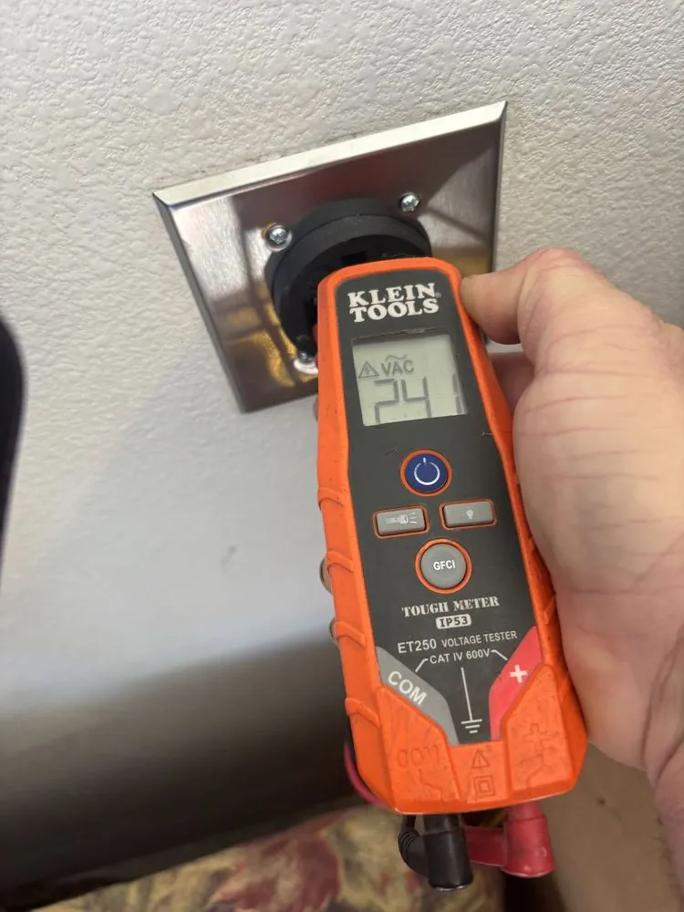 Affordable electrical repair experts serving San Fernando Valley, CA - EMK Electrical Services
