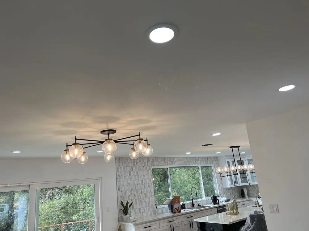 Licensed electrician providing circuit breaker repair in San Fernando Valley, CA - EMK Electrical Services