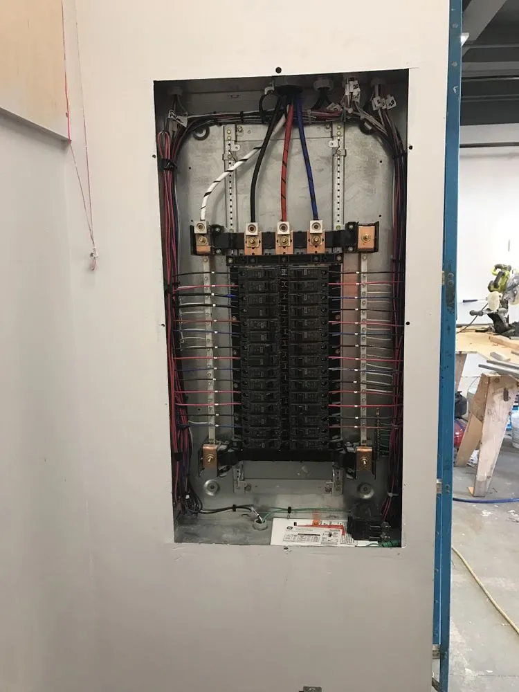 Reliable circuit breaker repair in Mililani, HI by Empire Electrical