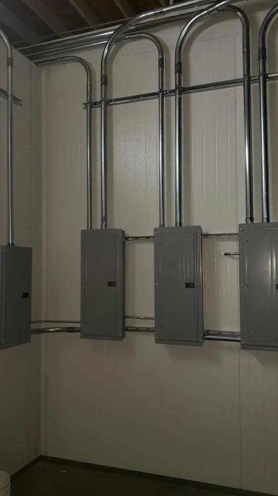 Emergency electrician providing wiring installation in San Fernando Valley, CA - Empire Energy Solution