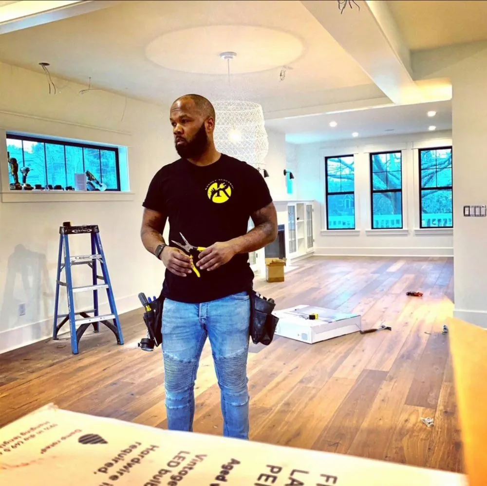 Slide of Empwr Electric