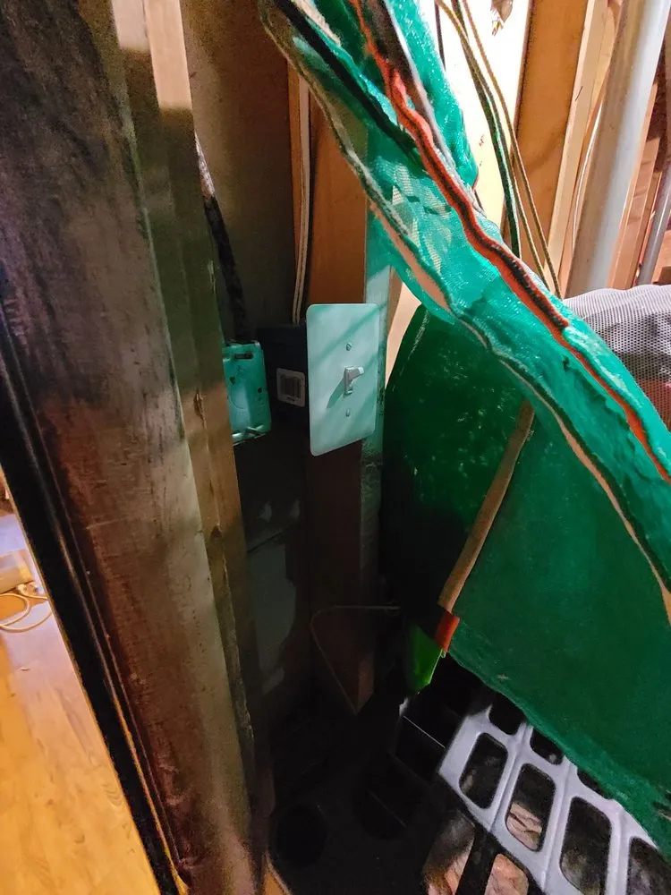 Expert emergency electrical service service in ,  - Ems General Contractors