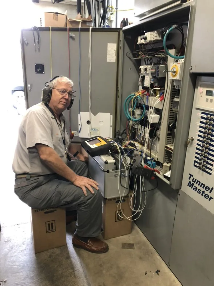 Slide of En Garde Electrics