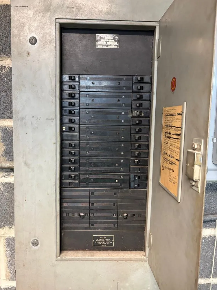 Slide of Enara Electric