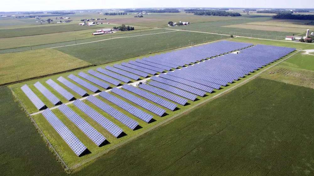 Expert electrician providing electrical repair in , 