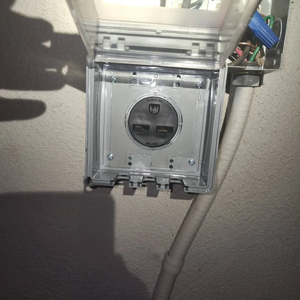 Slide of Encreso Electric