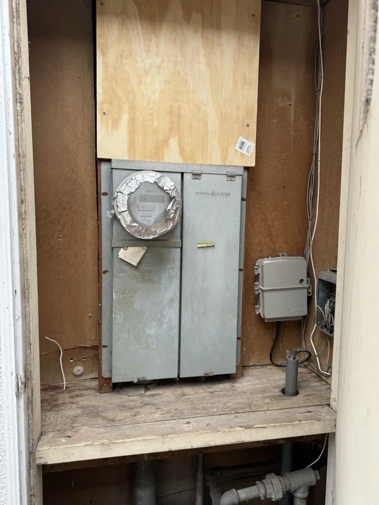 Slide of Encreso Electric