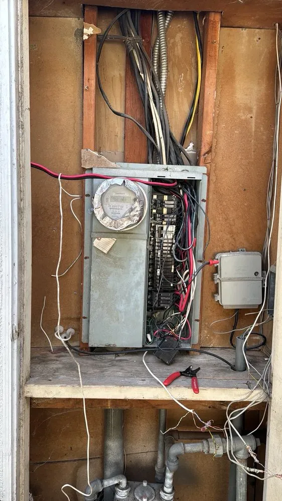 Slide of Encreso Electric