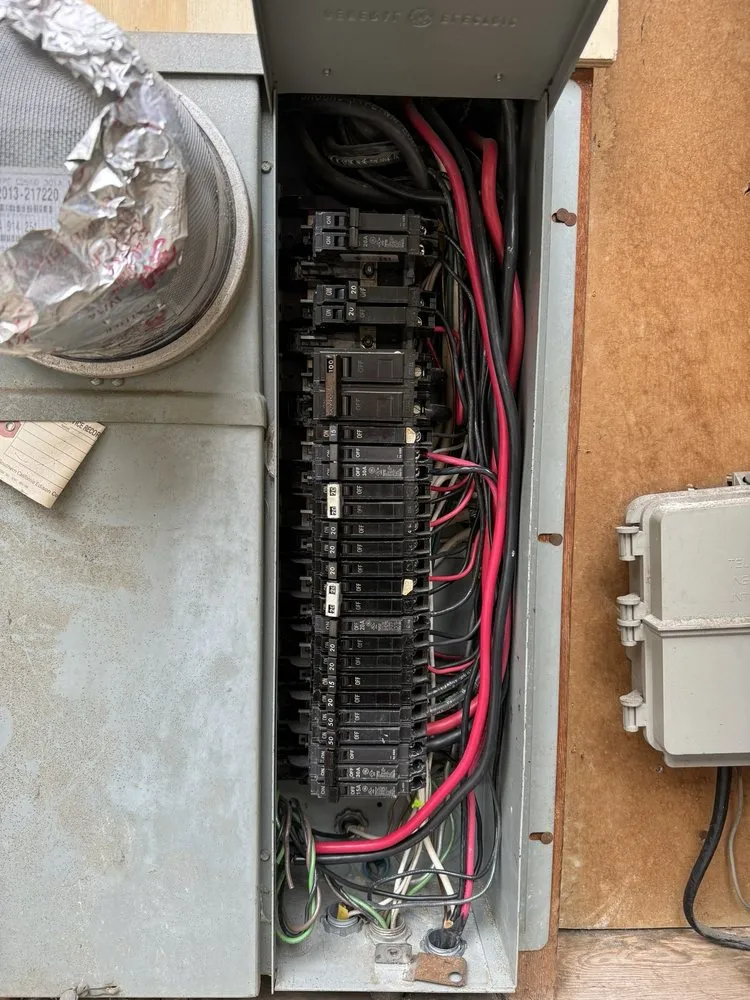 Slide of Encreso Electric