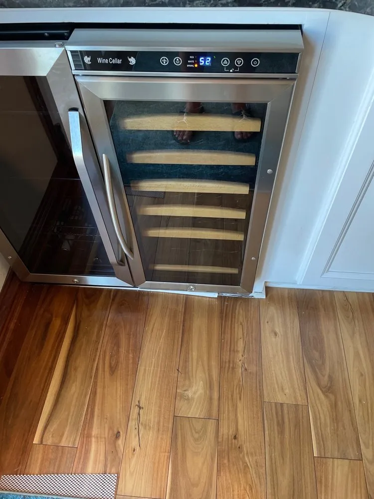 Slide of Encreso Electric