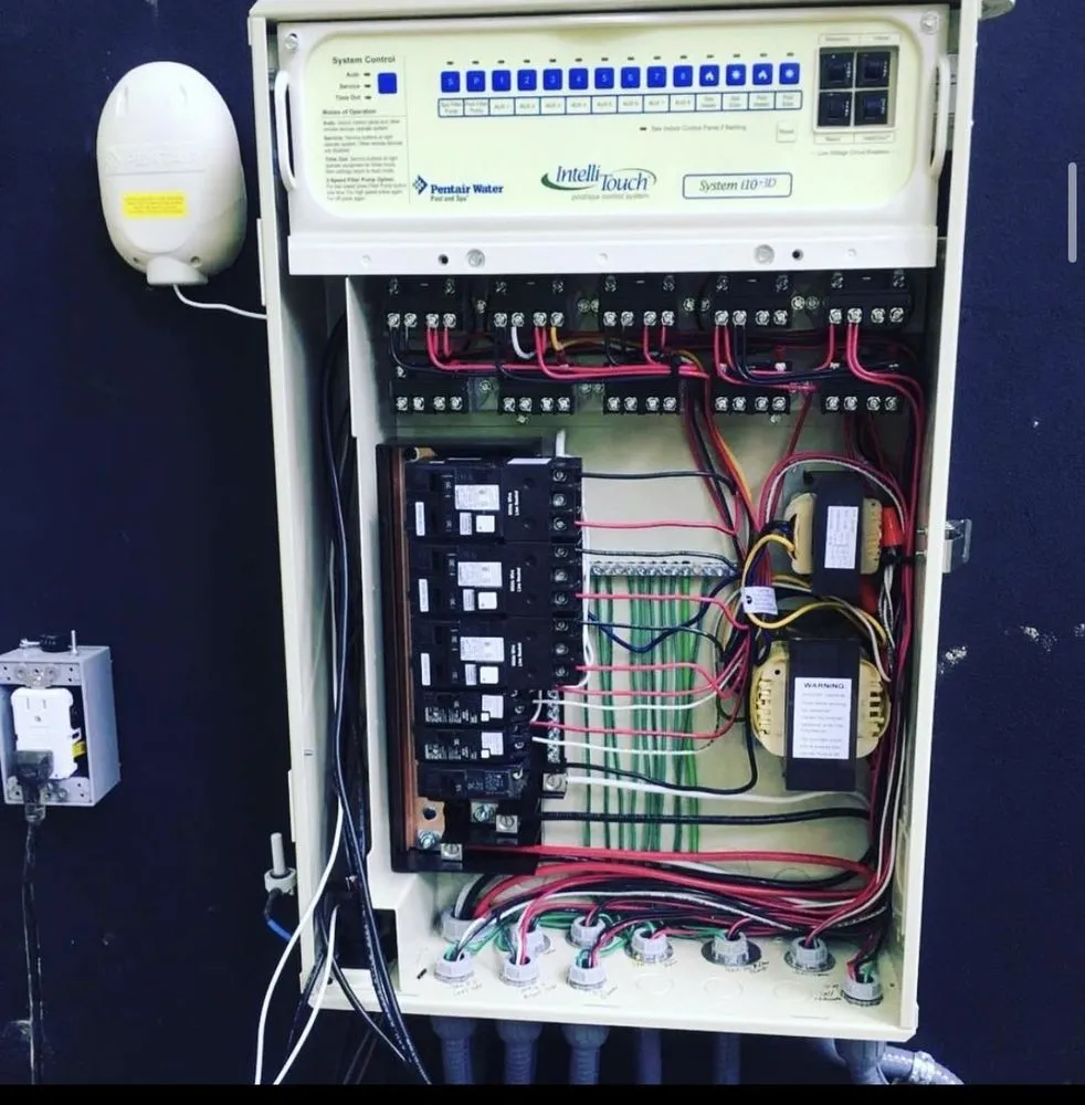Professional circuit breaker repair in Glen Burnie, MD by Energetic electric
