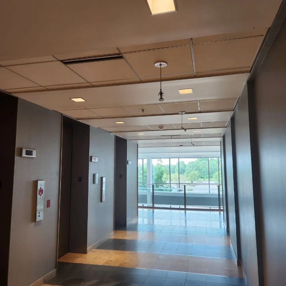 Expert electrician providing electrical repair in ,