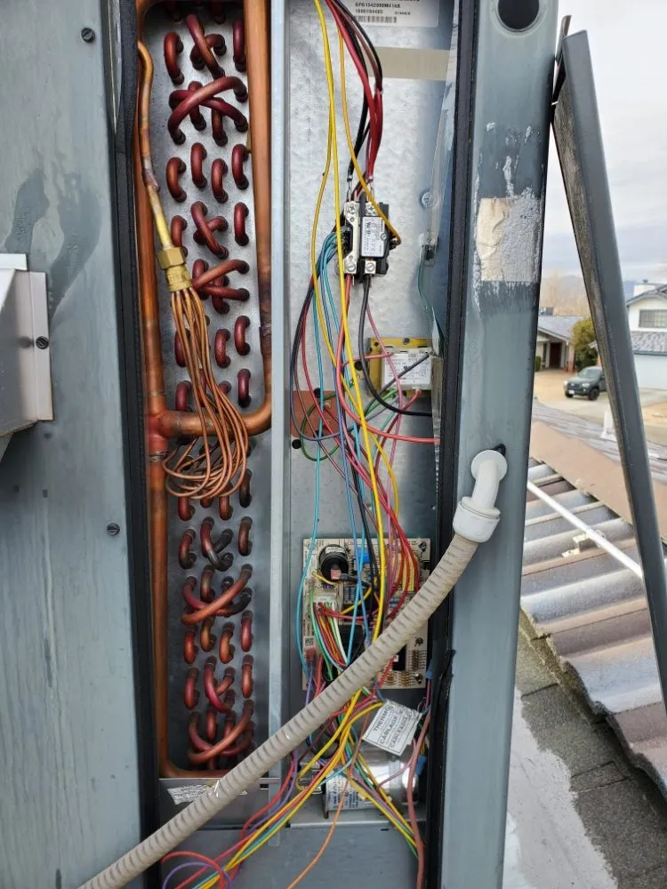 Slide of Energy Source Electric