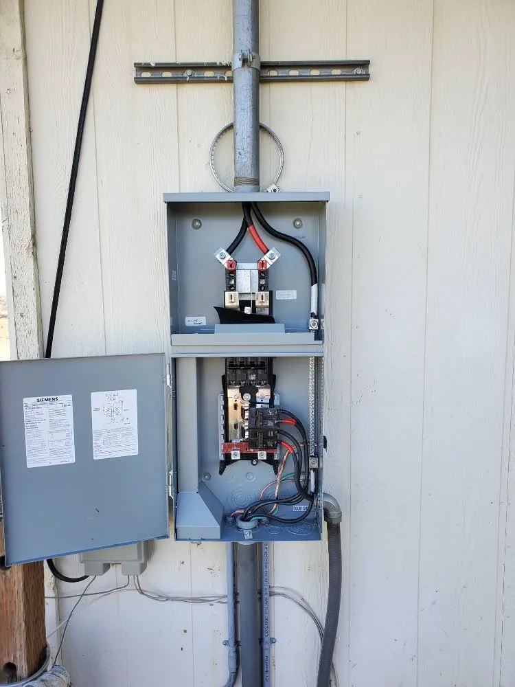 Slide of Energy Source Electric