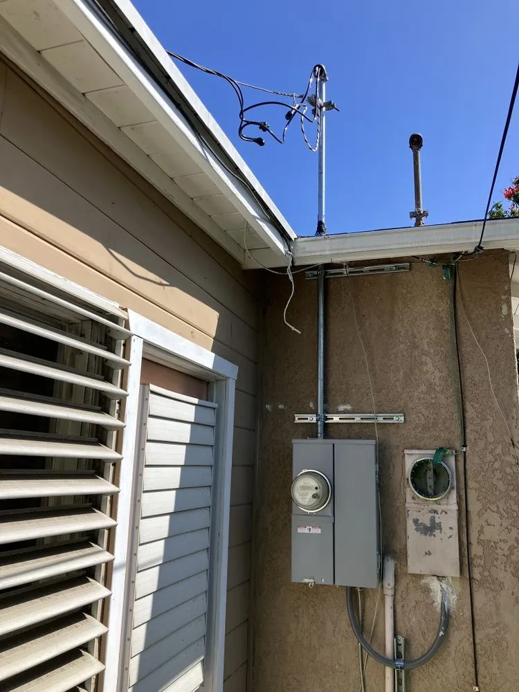 Slide of Energy Source Electric