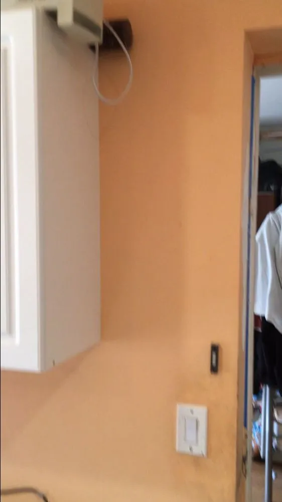 Trusted electrician providing electrical repair in , 