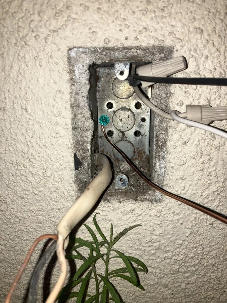 Slide of Energy Source Electric