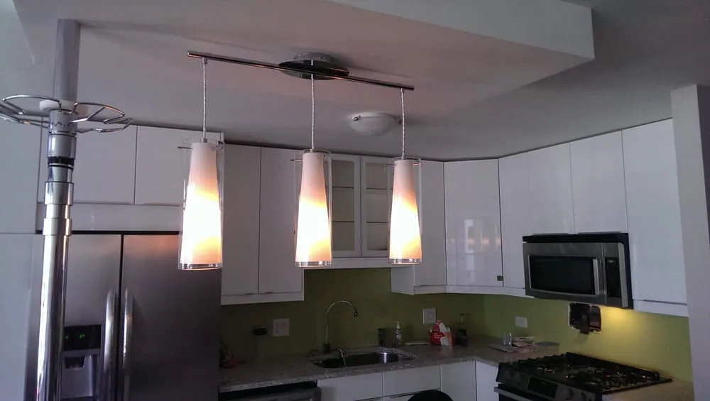 Emergency electrician providing panel upgrade in Chicago, IL - Energy Systems Management, Inc.
