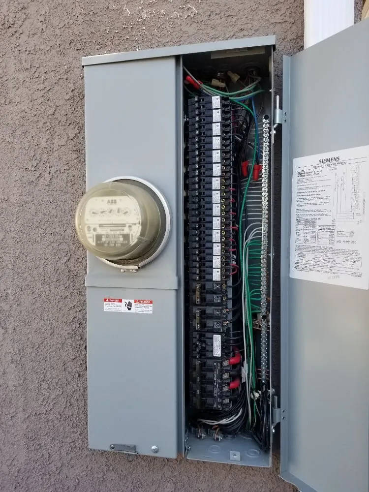 Affordable electrician providing lighting installation in South Torrance, CA - English Electrician