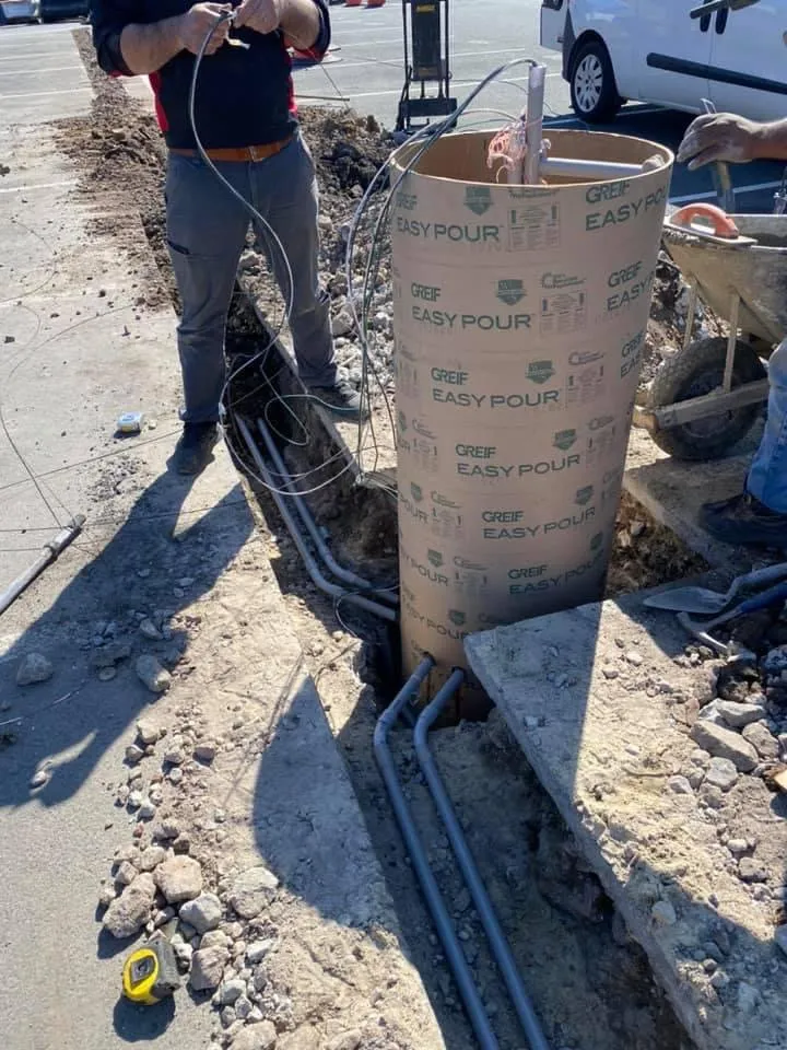 Slide of EngWork Electric Solutions