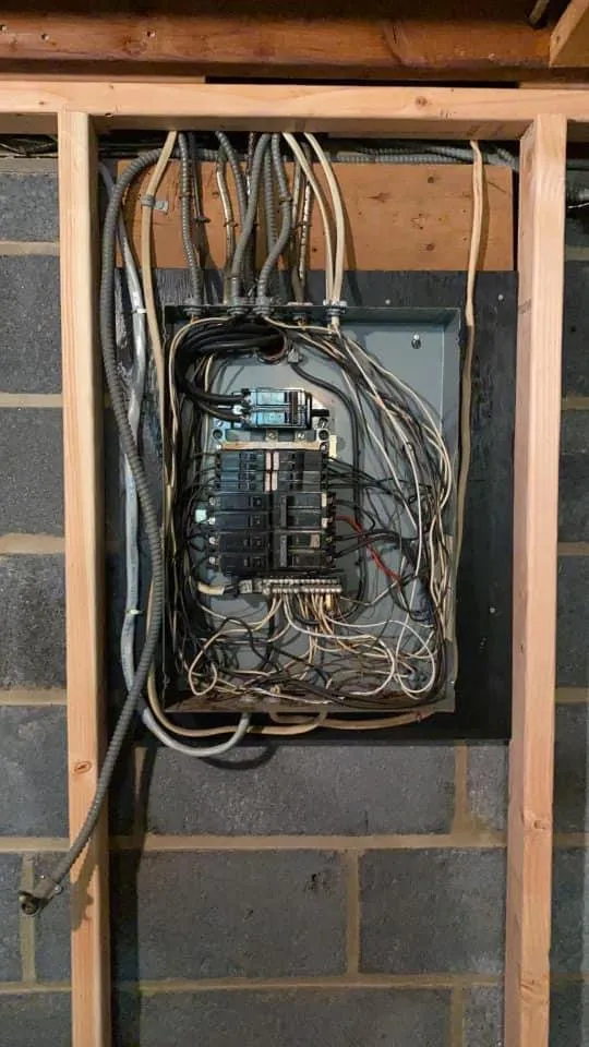 Slide of EngWork Electric Solutions