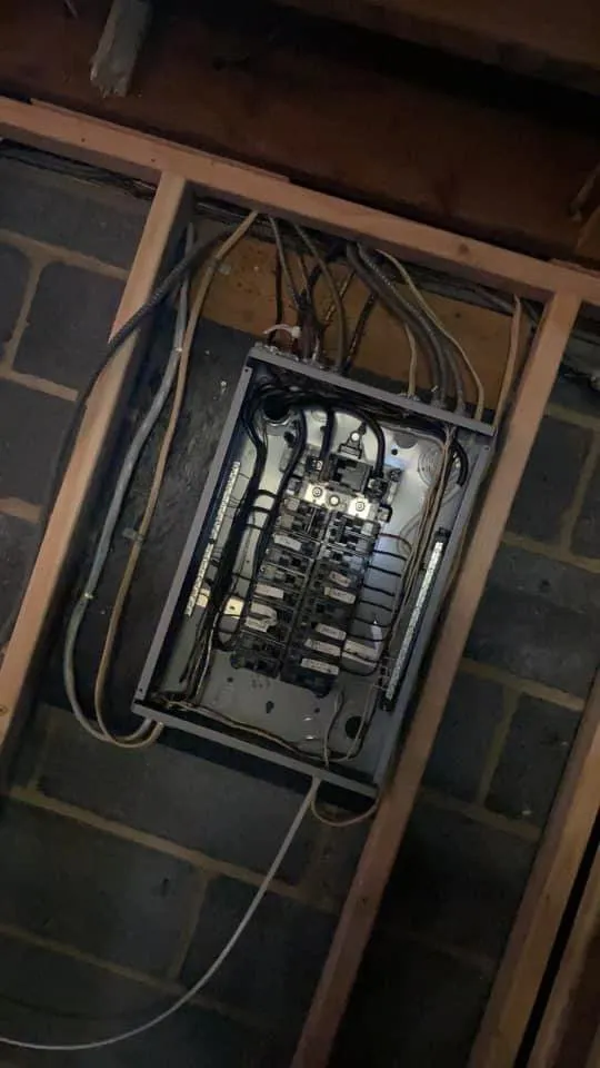 Slide of EngWork Electric Solutions