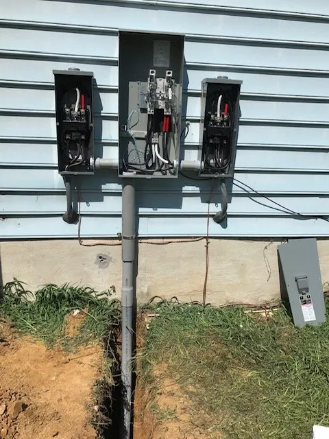 Affordable electrician providing circuit breaker repair in Aldie, VA - Enlighten Electric