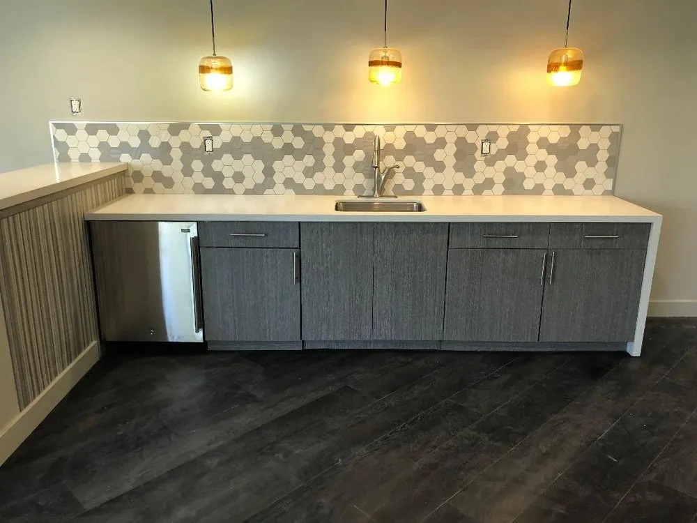 Slide of Enrique Construction