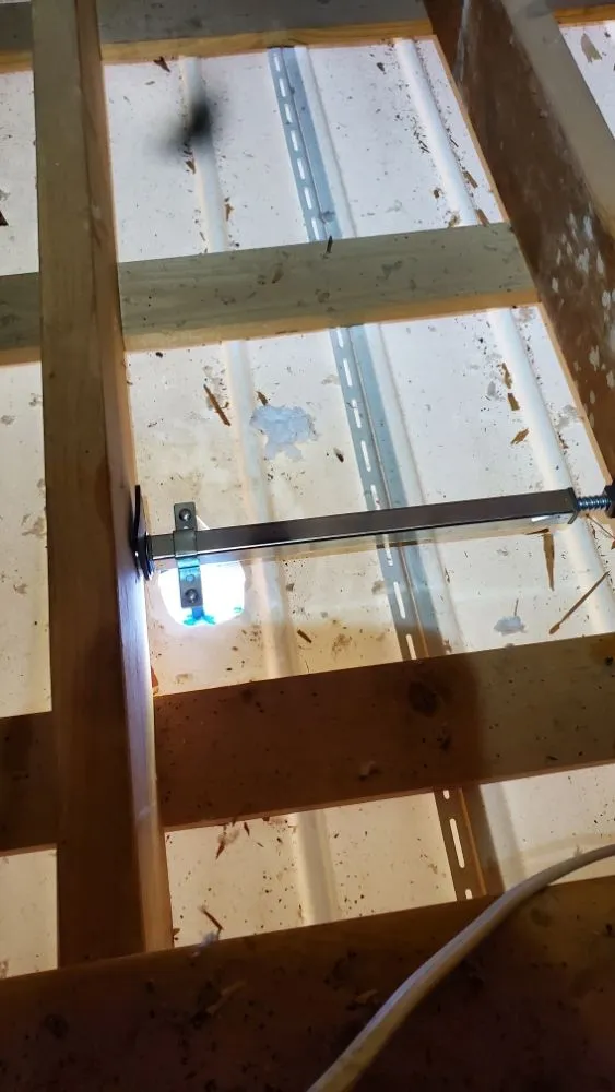 Slide of Enrique Light