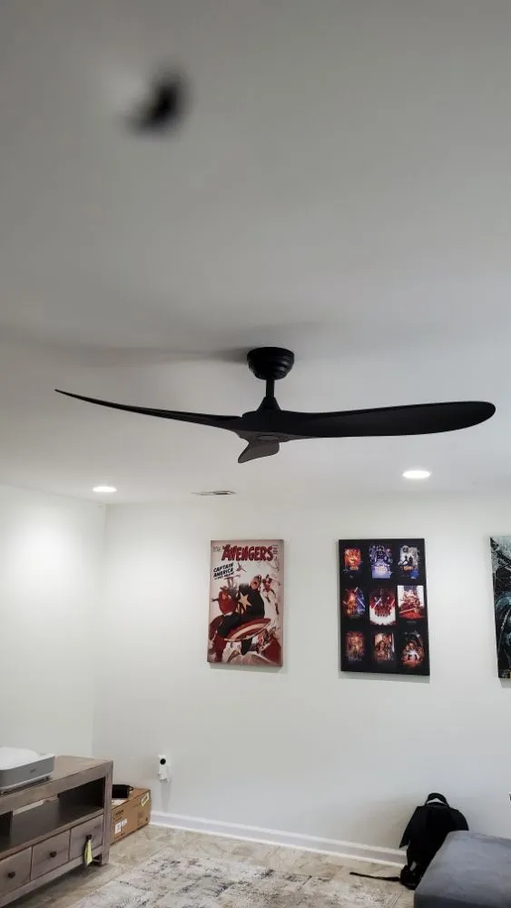 Slide of Enrique Light