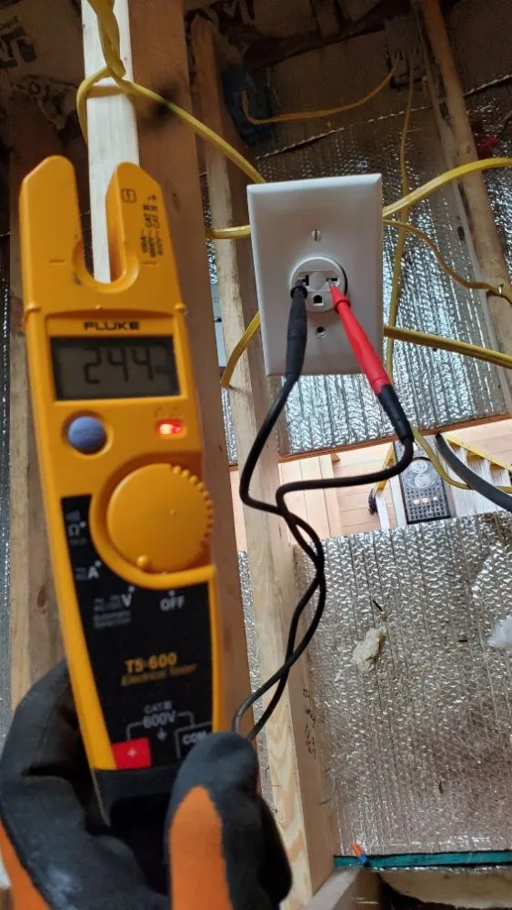 Slide of Enrique Light