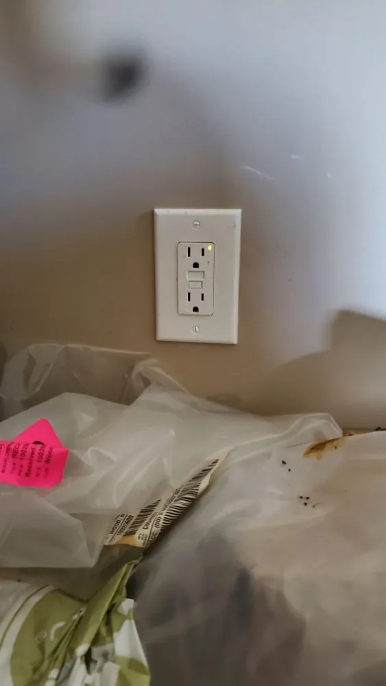 Slide of Enrique Light