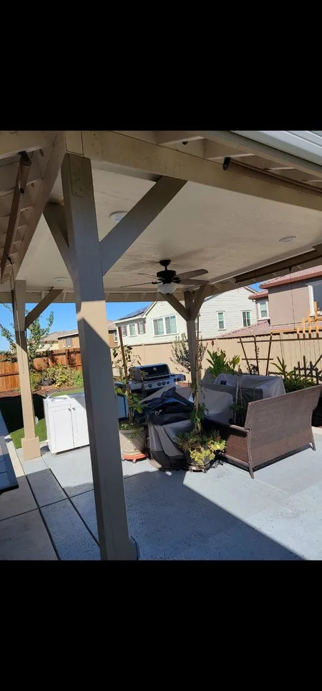 Slide of Enríque electric