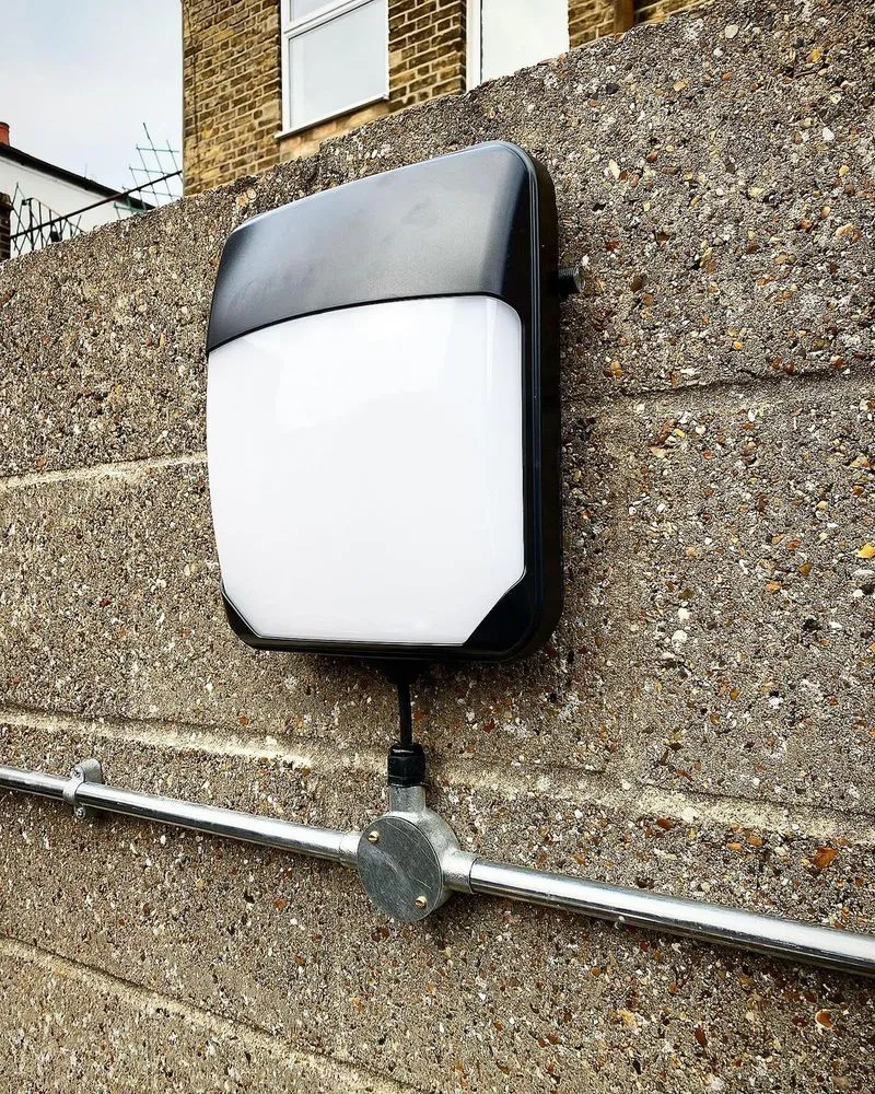 Slide of Enthusiast Master Electrician